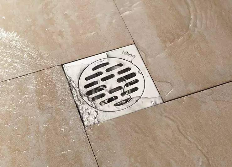 ©ͨ